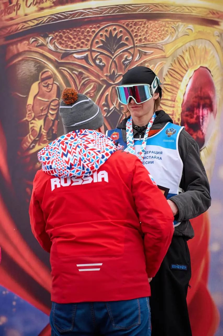 Тимофей Бралгин завоевал бронзу чемпионата России по фристайлу в биг-эйре